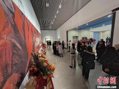 “色彩的回响——黄建新油画作品展”在新疆